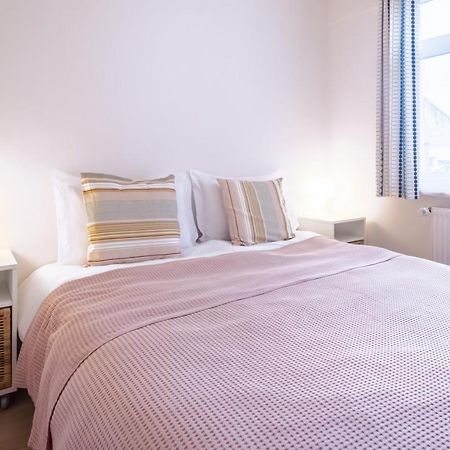 이스탄불 Flat With Balcony Near Bull Statue In Kadikoy 아파트 외부 사진